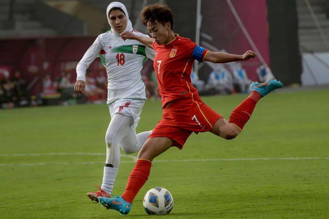 IM电竞入口 -里尔发布备战花絮,最后时刻造点机会,亚洲杯任务艰巨,心理建设被强调的简单介绍