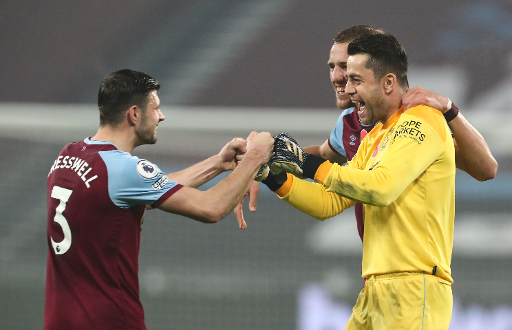 双龙大战三凤高清版 双龙大战三凤高清版