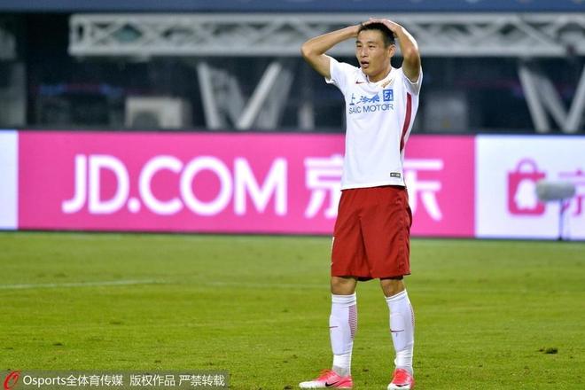 包含冲刺阶段克里夫兰骑士调整名单以备CBA常规赛，单刀错失环节打磨，目标明确，数据趋势出现新变化的词条